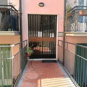 Chez Sylviehouse Apartment